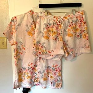 ⭐️ Pink Floral Silk Pajama Set